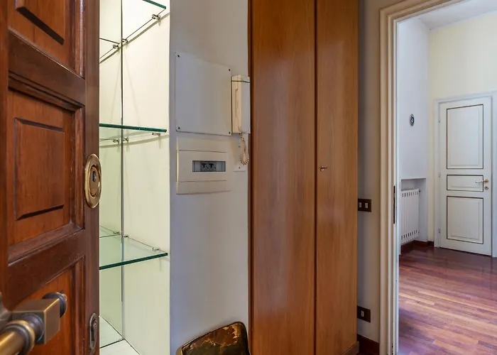 The Charming House - Pantheon Apartment