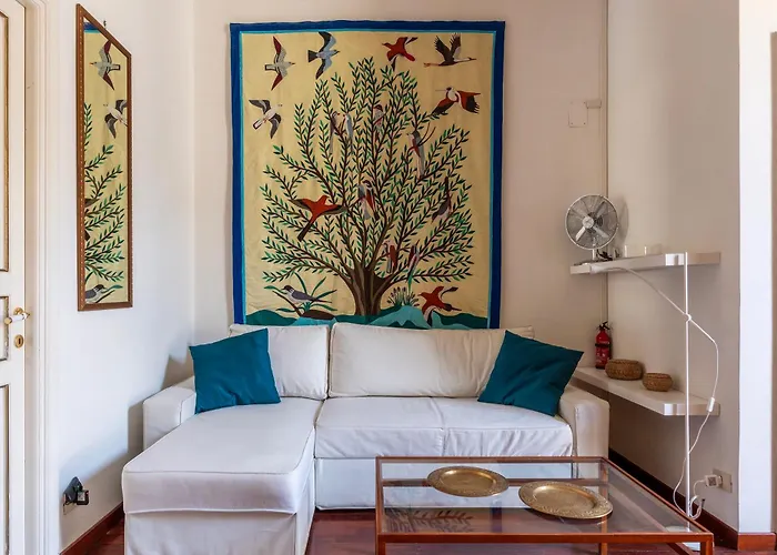 The Charming House - Pantheon Apartment
