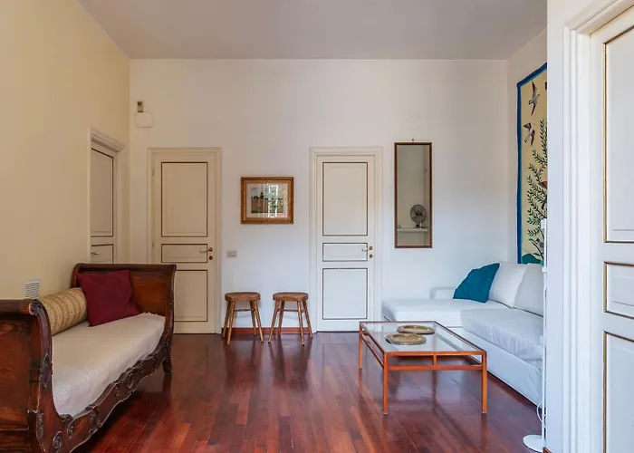 The Charming House - Pantheon Apartment *