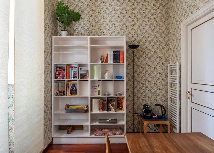 The Charming House - Pantheon Apartment *